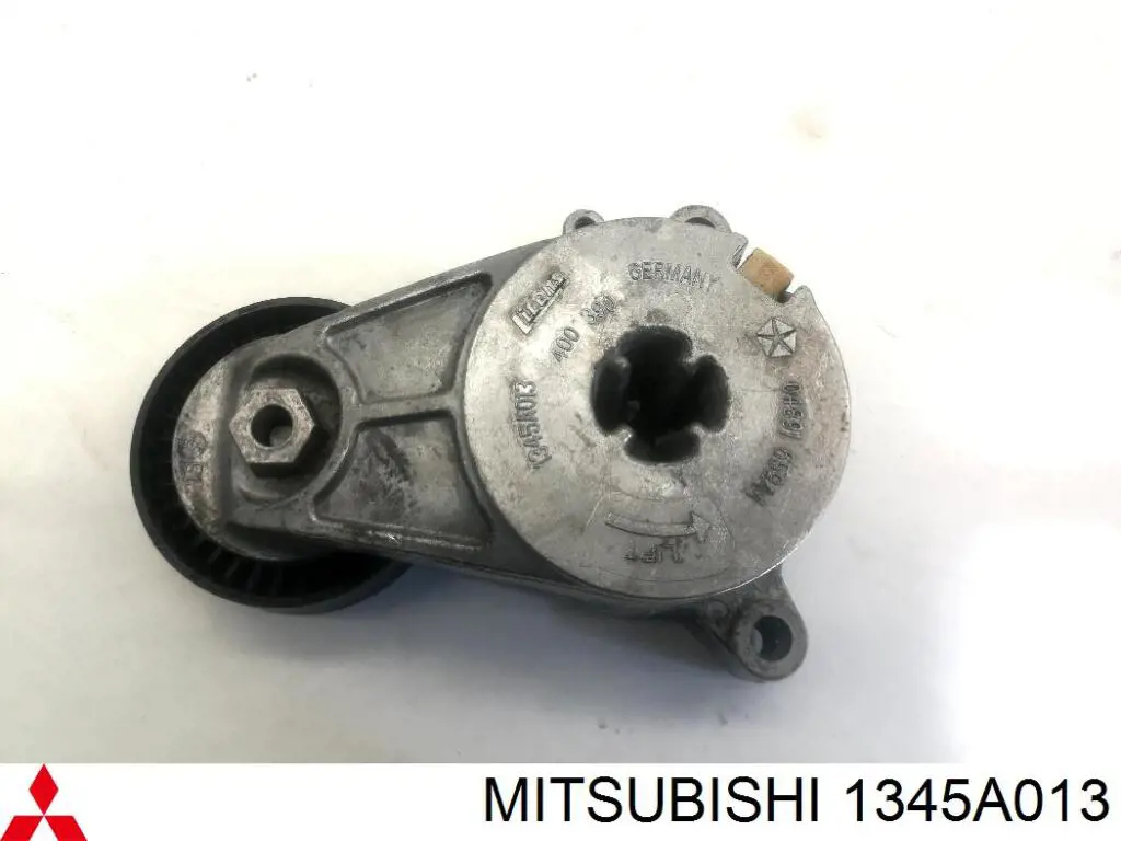 1345A013 Mitsubishi Reguladora de tensão da correia de transmissão