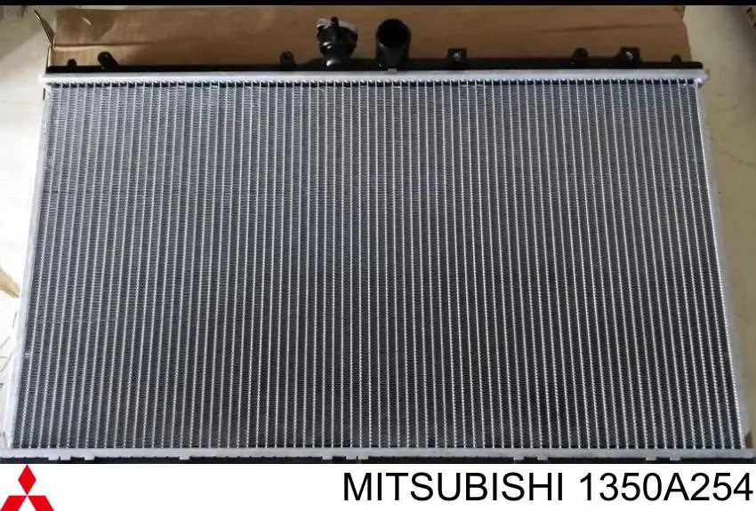 Radiador de esfriamento de motor Mitsubishi 1350A254 preço, a partir de 97,16 USD