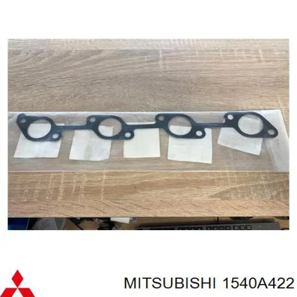 1540A422 Mitsubishi Vedante inferior de tubo coletor de admissão