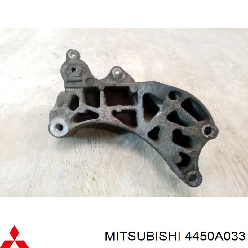 4450A033 Mitsubishi 