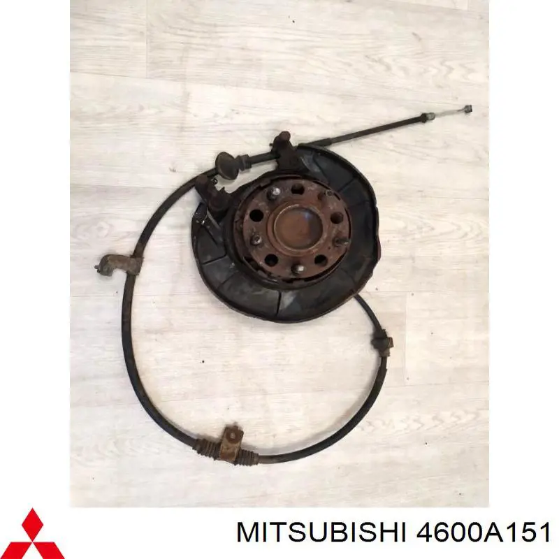 4600A151 Mitsubishi Proteção esquerda do freio de disco traseiro