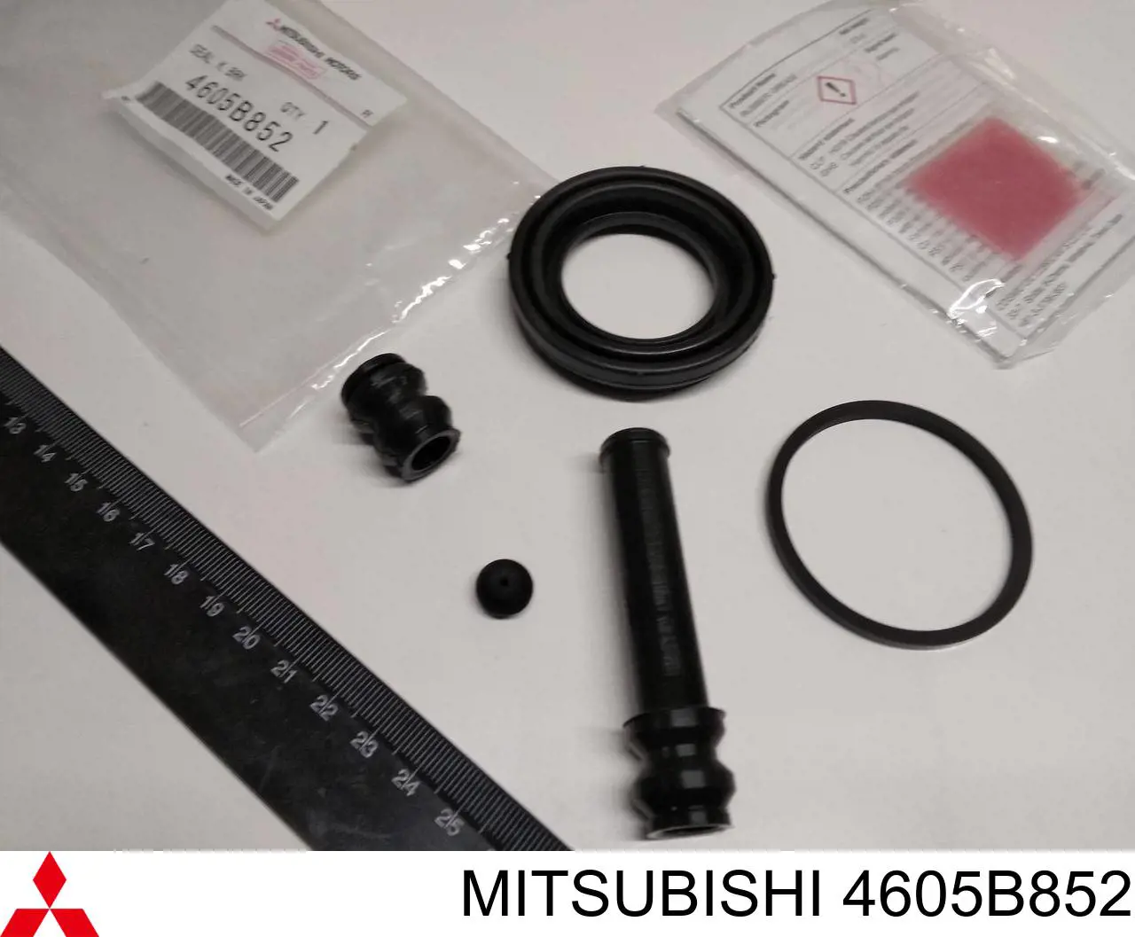 4605B852 Mitsubishi Kit de reparação de suporte do freio traseiro