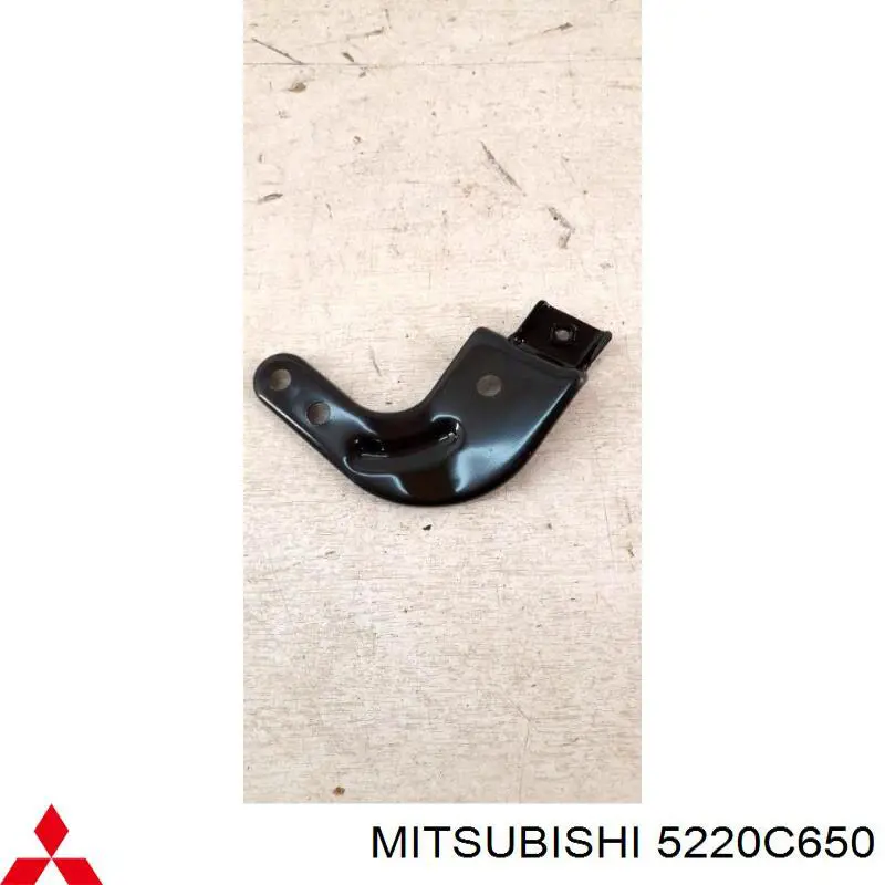 5220C650 Mitsubishi Consola dianteira de fixação do pára-lama dianteiro direito
