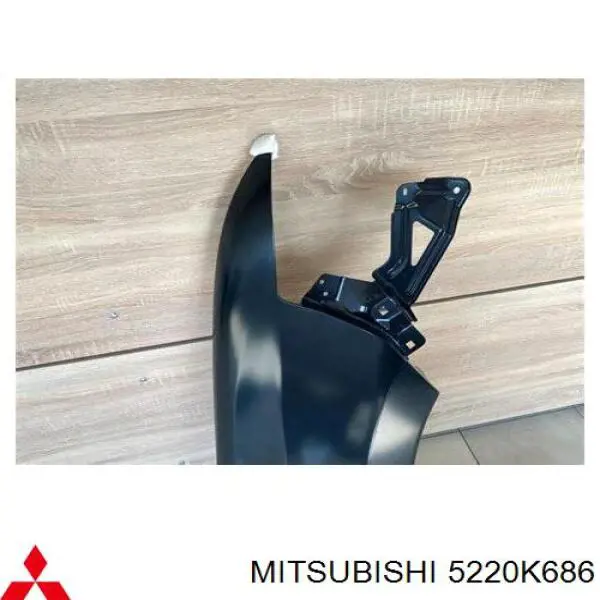 5220K684 Mitsubishi Pára-lama dianteiro direito