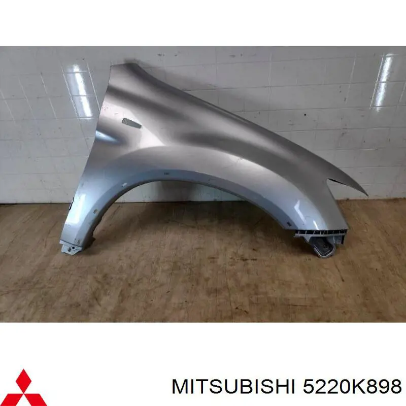 5220K898 Mitsubishi Pára-lama dianteiro direito