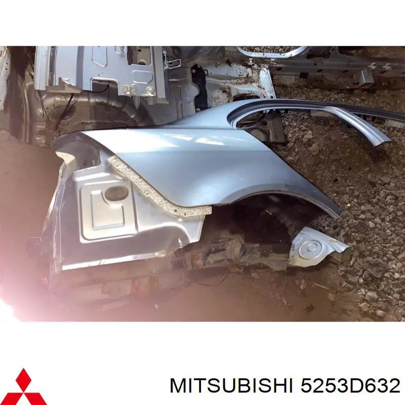 5253D632 Mitsubishi Acesso externo direito