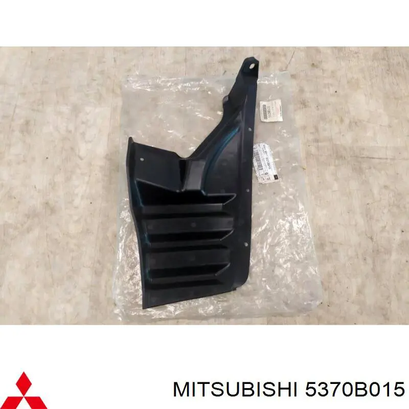 5370B015 Mitsubishi Guarda-barras esquerdo traseiro do pára-lama traseiro