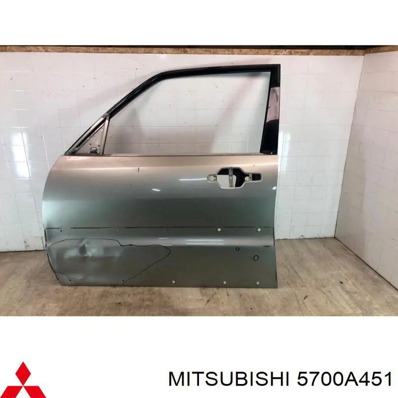 Porta dianteira esquerda Mitsubishi Pajero IV LONG V90