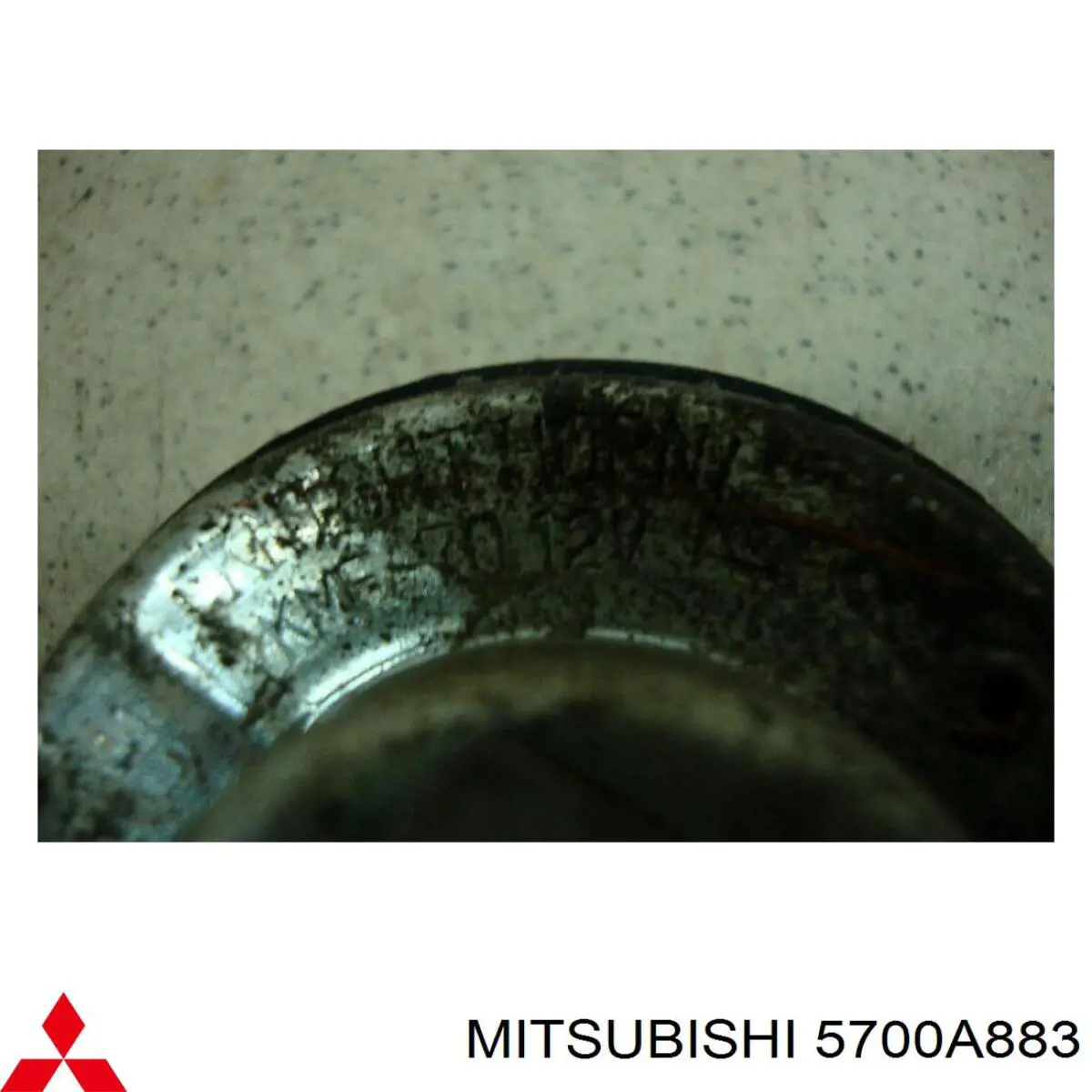 Compre 5700A883 Mitsubishi Porta dianteira esquerda