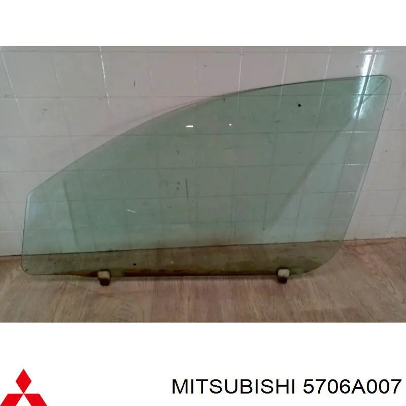 5706A007 Mitsubishi Vidro da porta dianteira esquerda