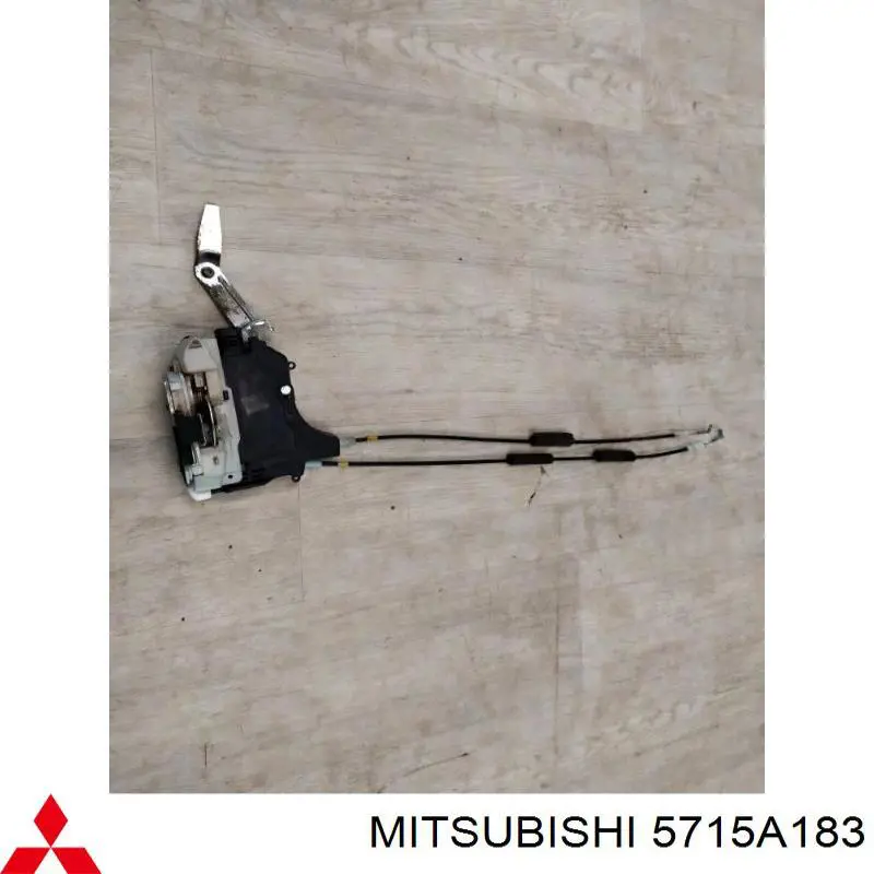5715A183 Mitsubishi Fecho da porta dianteira esquerda
