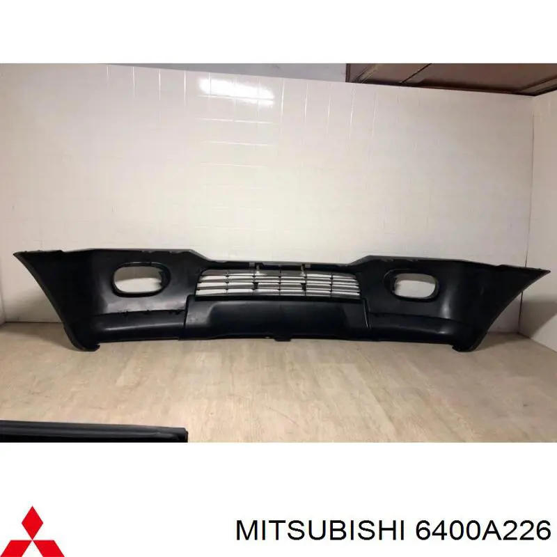 Pára-choque dianteiro Mitsubishi 6400A226 preço, a partir de 678,05 USD
