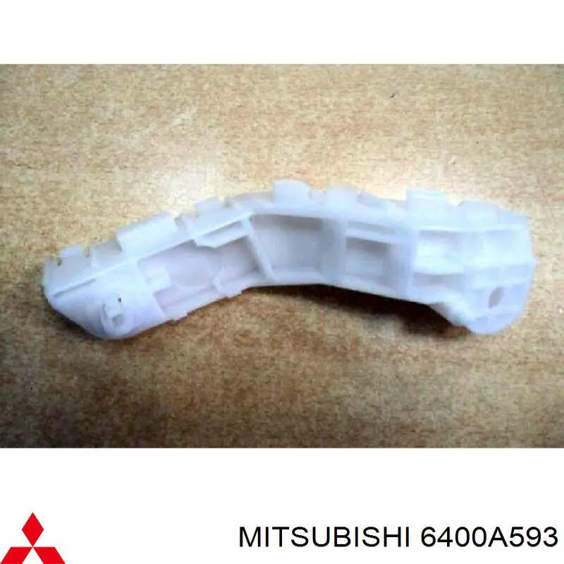 6400A593 Mitsubishi Consola dianteira de fixação do pára-lama dianteiro esquerdo