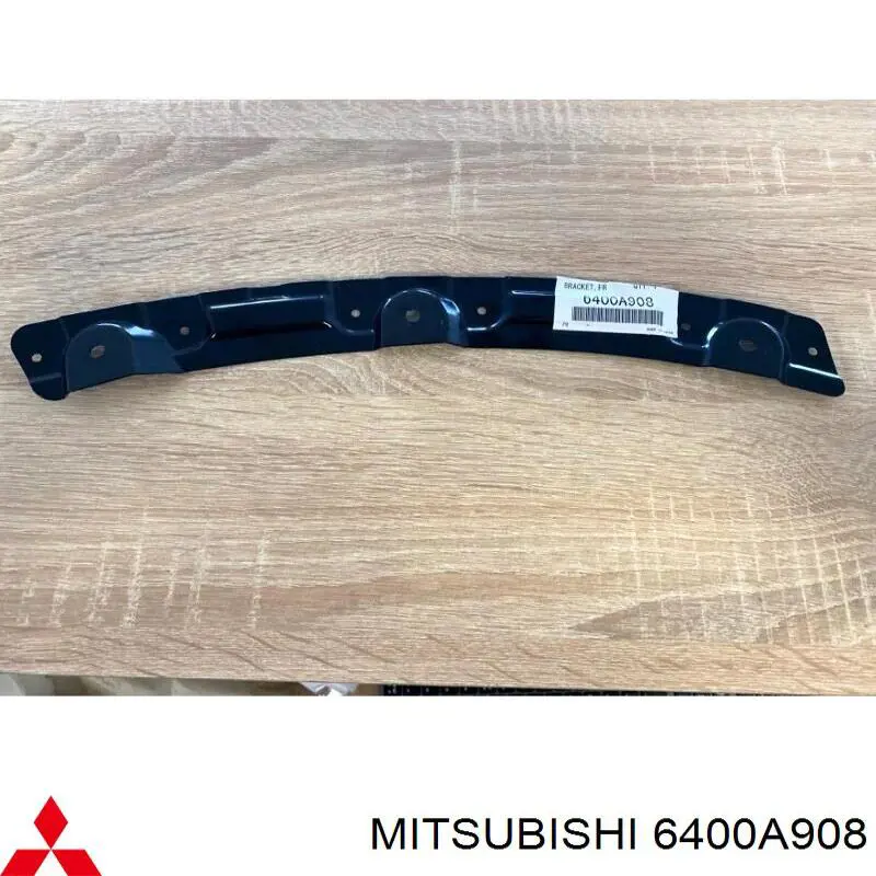 6400A908 Mitsubishi Guia do pára-choque dianteiro direito