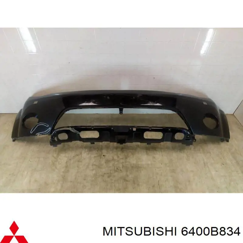 6400B834 Mitsubishi Pára-choque dianteiro