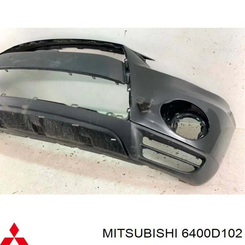 6400D102 Mitsubishi Pára-choque dianteiro