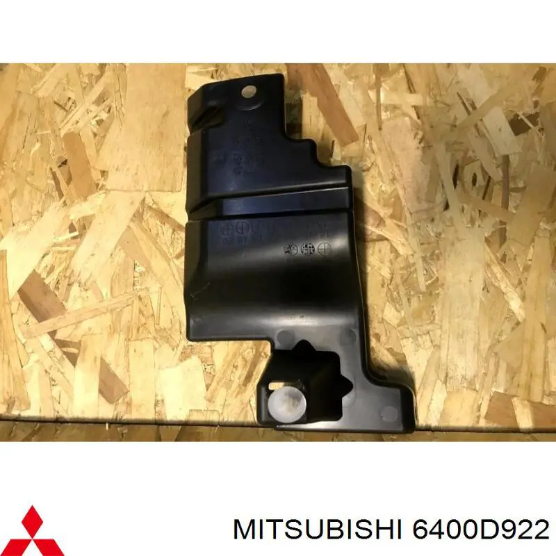 6400D922 Mitsubishi Conduto de ar/defletor do radiador, superior