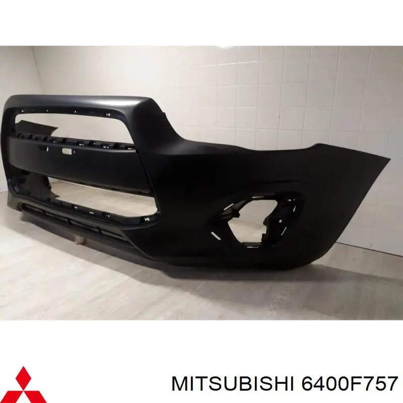 Pára-choque dianteiro Mitsubishi 6400F757 preço, a partir de 566,47 USD