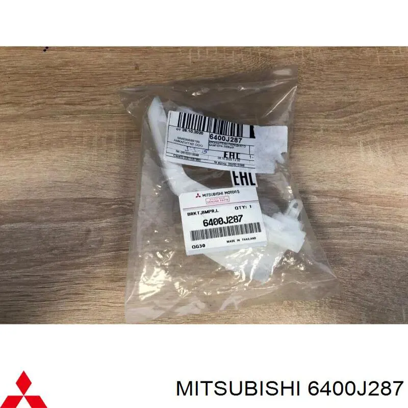 6400J287 Mitsubishi Consola do pára-choque dianteiro esquerdo