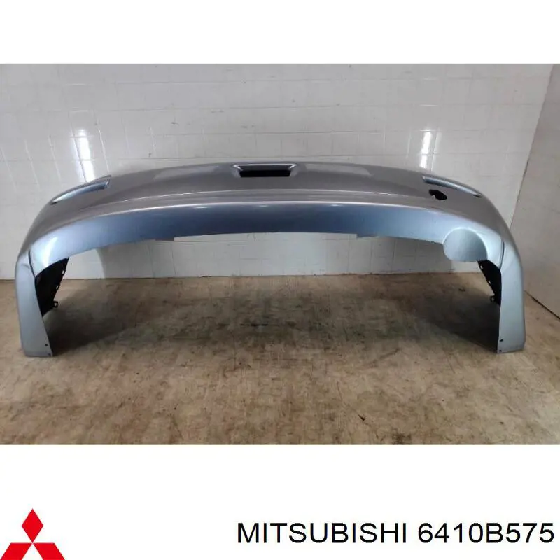 6410B575 Mitsubishi Pára-choque traseiro