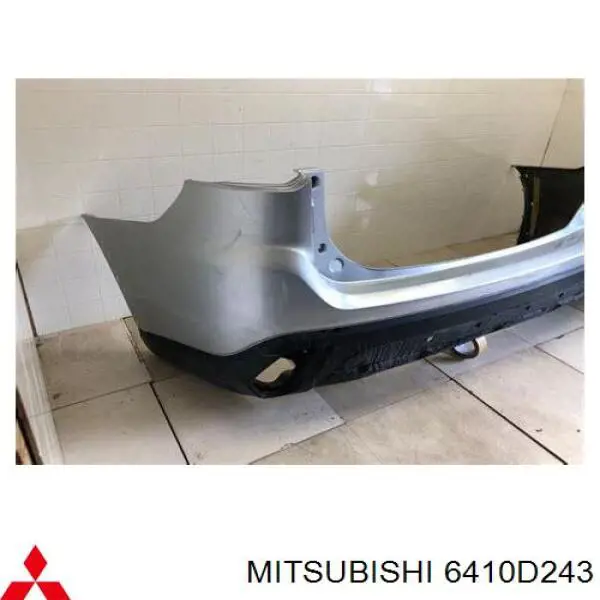 6410D243 Mitsubishi Pára-choque traseiro