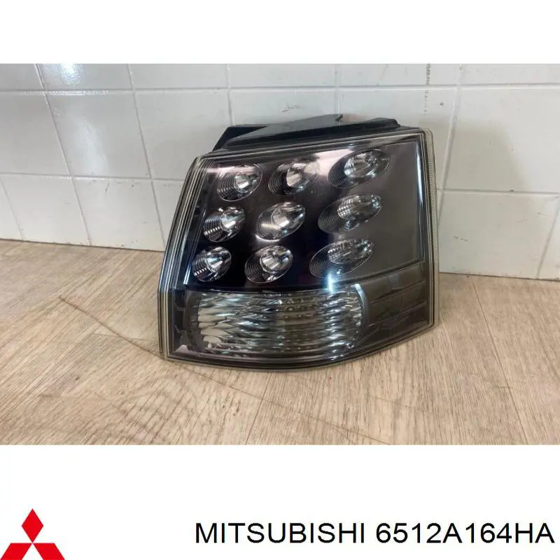 Compre 6512A164HA Mitsubishi Spoiler direito do pára-choque dianteiro