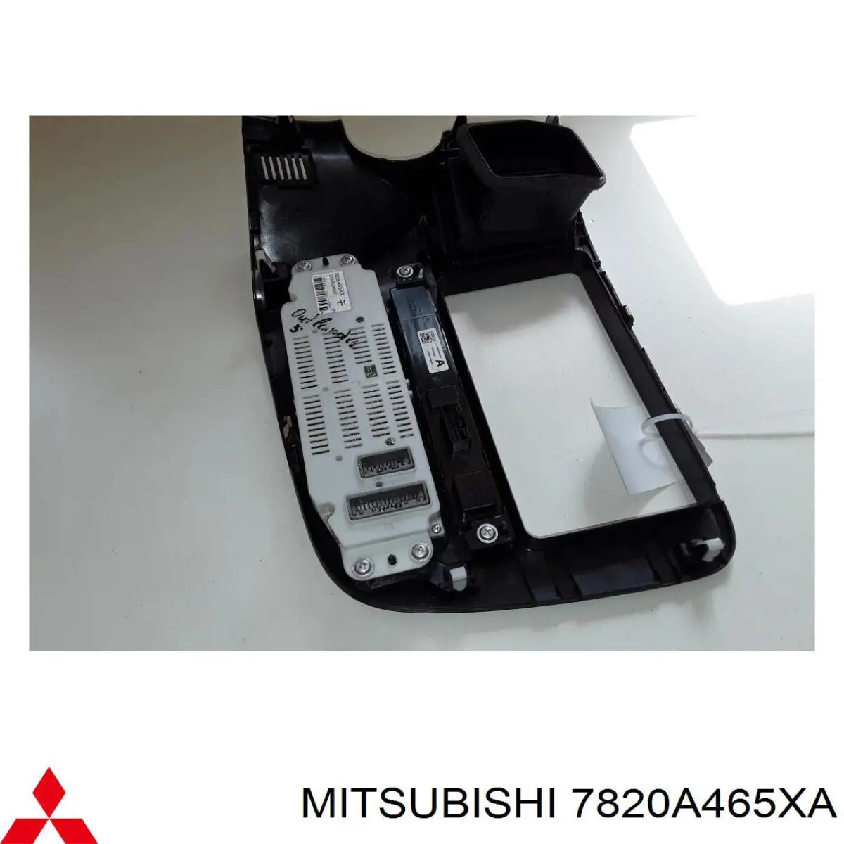 Unidade de controlo dos modos de aquecimento/condicionamento Mitsubishi 7820A465XA preço, a partir de 90,28 USD