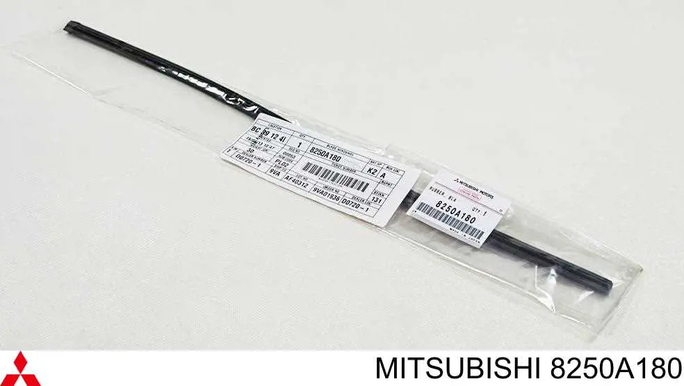 8250A180 Mitsubishi Elástico da escova de limpador pára-brisas de passageiro