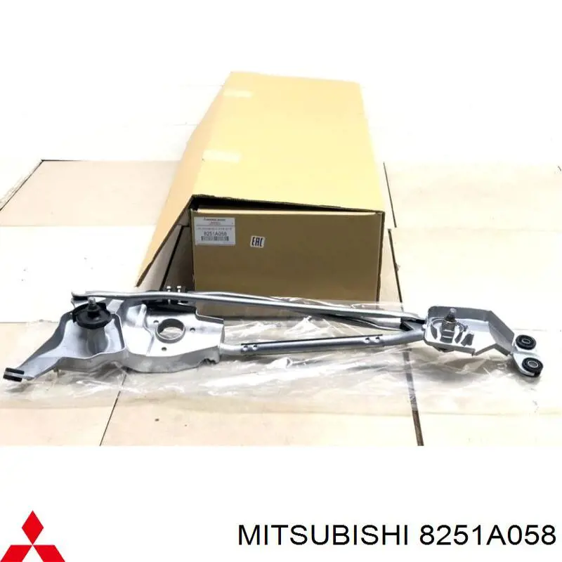 8251A058 Mitsubishi Trapézio de limpador pára-brisas