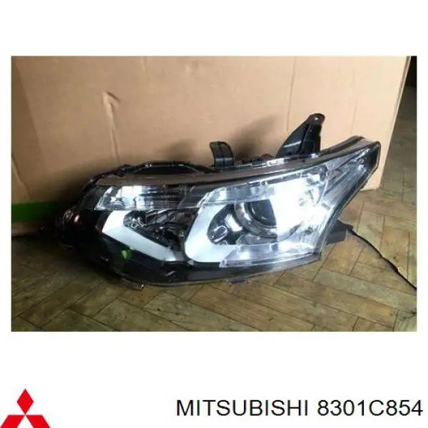 Luz direita TYC 209957A69B