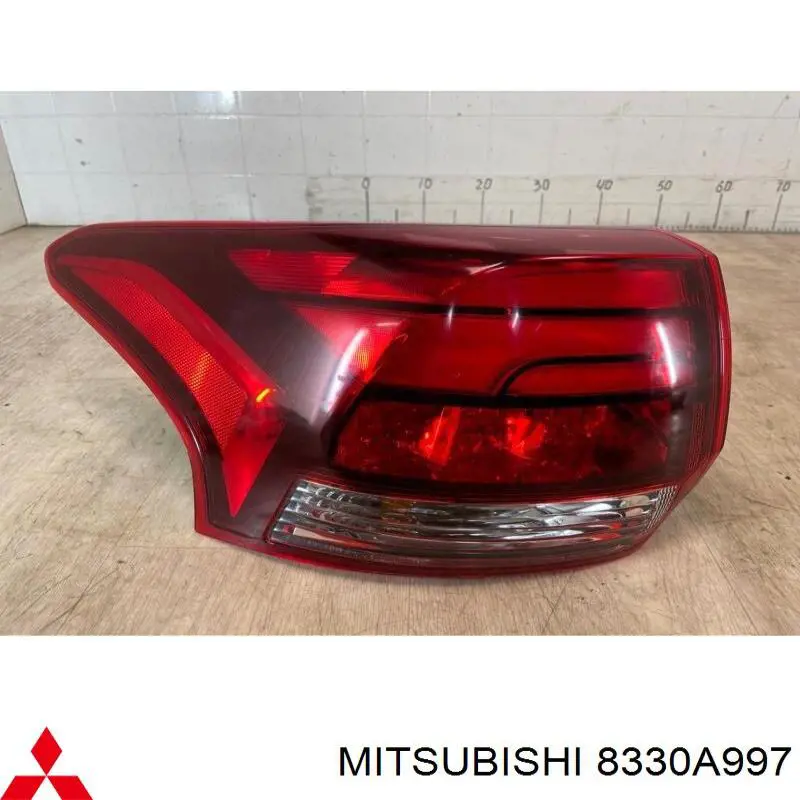 Lanterna traseira esquerda externa Depo/Loro/Abakus 21419ADLAE preço, a partir de 251,09 USD
