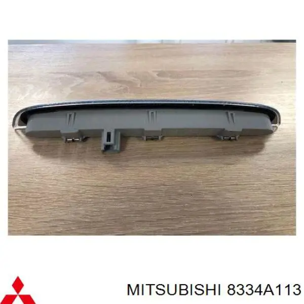 Sinal de parada traseiro adicional para Mitsubishi Outlander III GF, GG