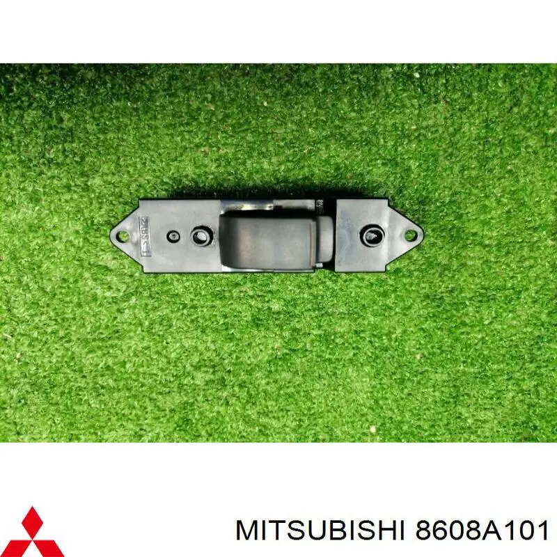 8608A101 Mitsubishi Unidade de botões traseira esquerda de controlo de elevador de vidro