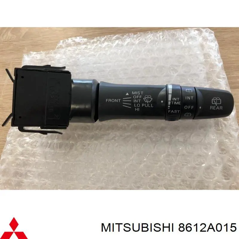 8612A015 Mitsubishi Comutador direito instalado na coluna da direção