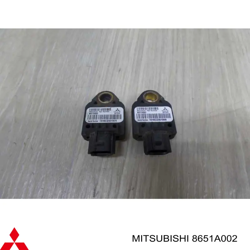 8651A002 Mitsubishi Sensor AIRBAG dianteiro