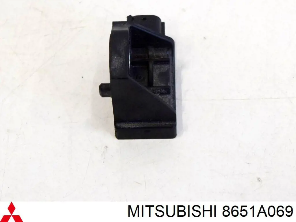 8651A069 Mitsubishi Sensor AIRBAG dianteiro
