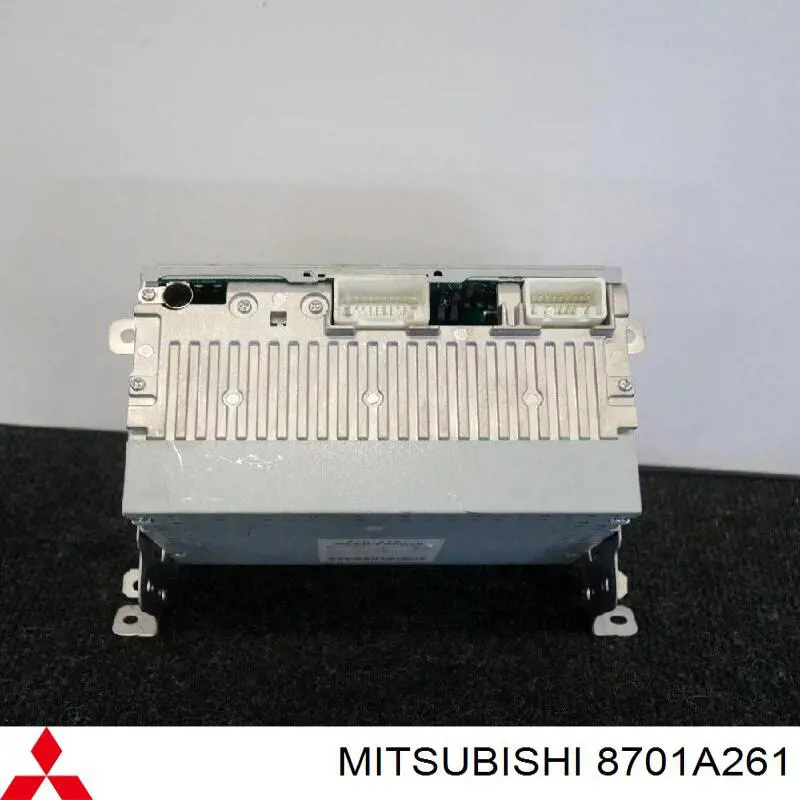 8701A261 Mitsubishi Aparelhagem de som (rádio AM/FM)