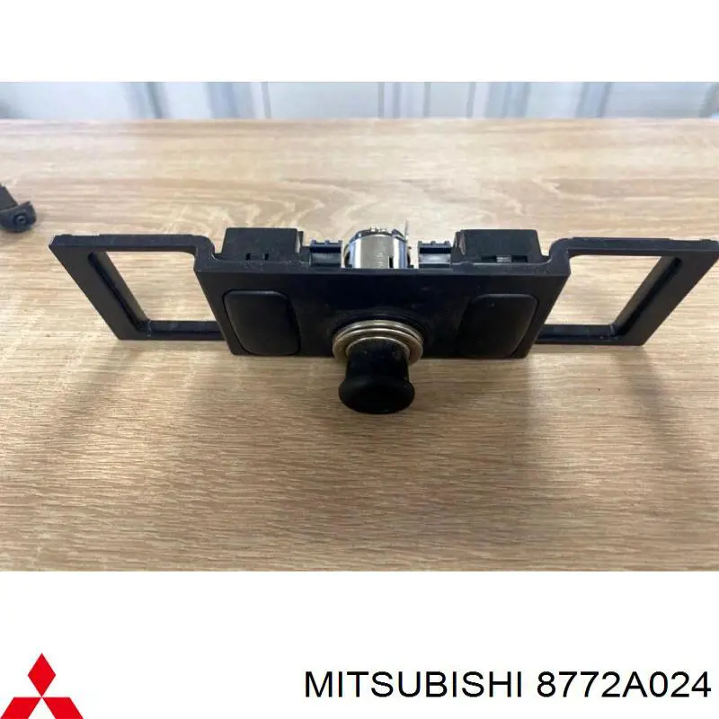 Acendedor de cigarros Mitsubishi 8772A024 preço, a partir de 62,74 USD