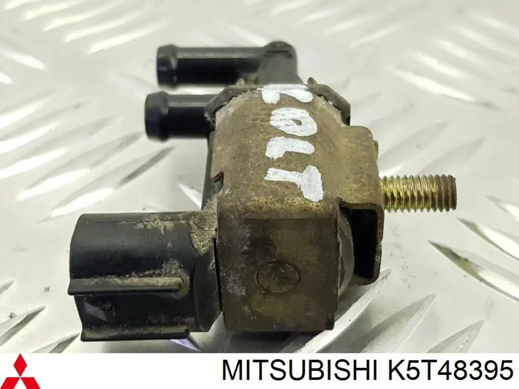 Compre K5T48395 Mitsubishi Válvula de adsorvedor dos vapores de combustível