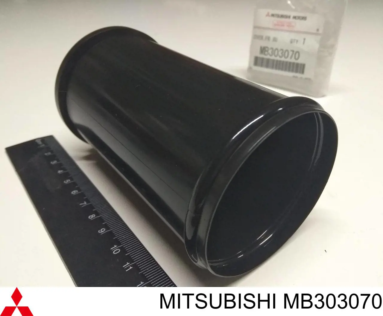 MB303070 Mitsubishi Bota de proteção de amortecedor dianteiro