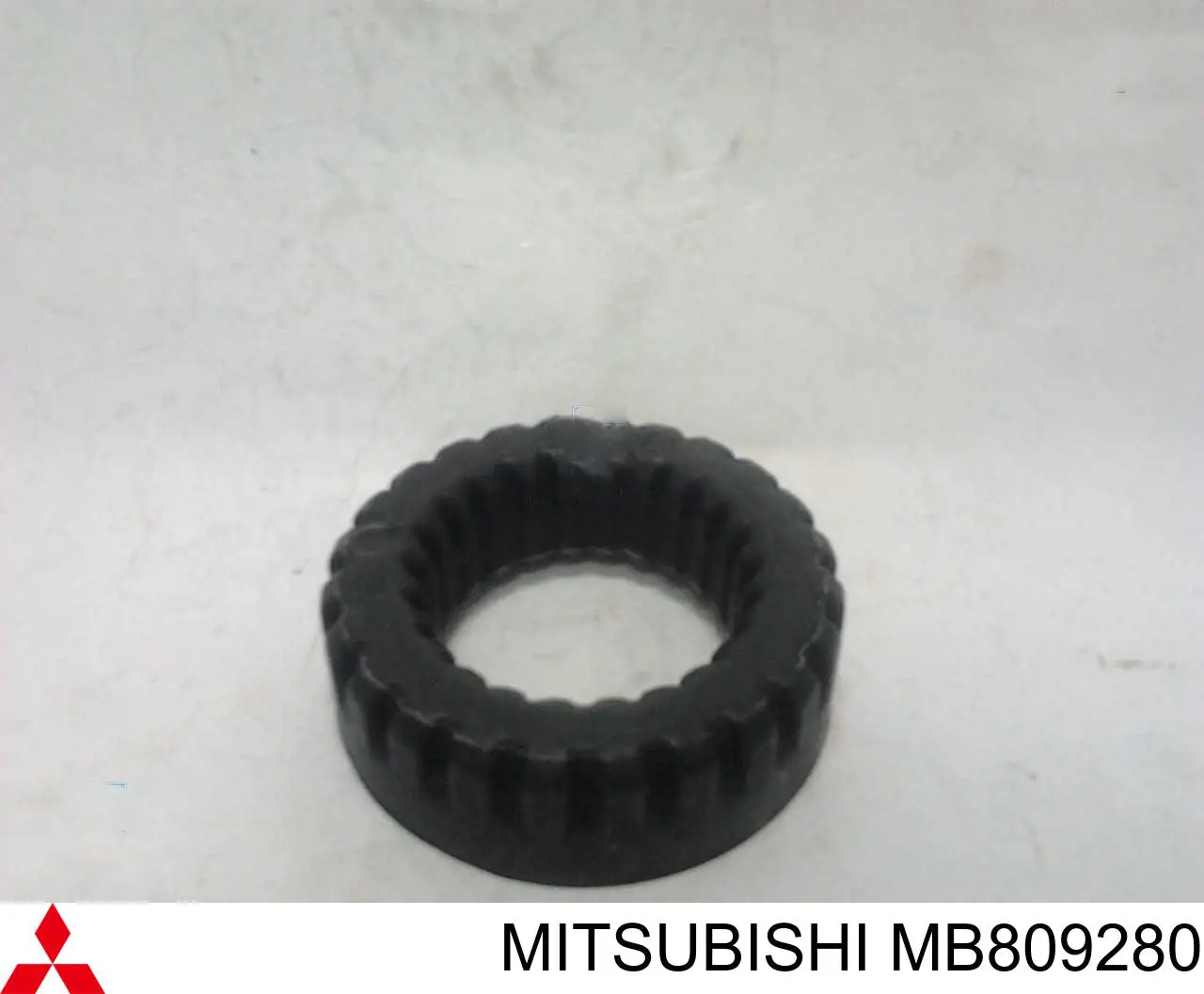 Espaçador (anel de borracha) da mola traseira superior Mitsubishi MB809280 preço, a partir de 12,87 USD
