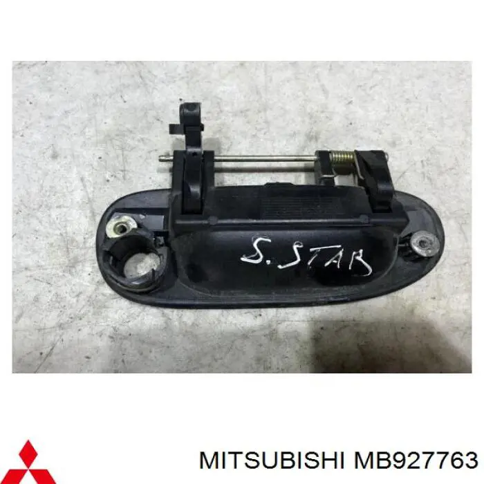 MB927763 Mitsubishi Maçaneta dianteira esquerda externa da porta
