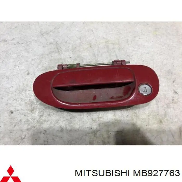Compre MB927763 Mitsubishi Maçaneta dianteira esquerda externa da porta