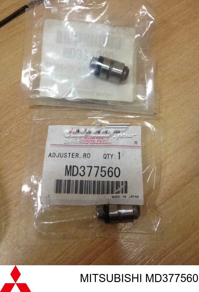 MD377560 Mitsubishi Compensador hidrâulico (empurrador hidrâulico), empurrador de válvulas