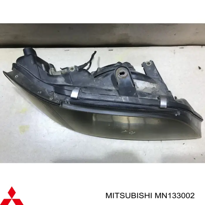 Luz direita Mitsubishi MN133002 preço, a partir de 256,93 USD