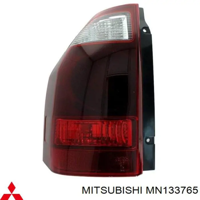 MN133765 Mitsubishi Lanterna traseira esquerda