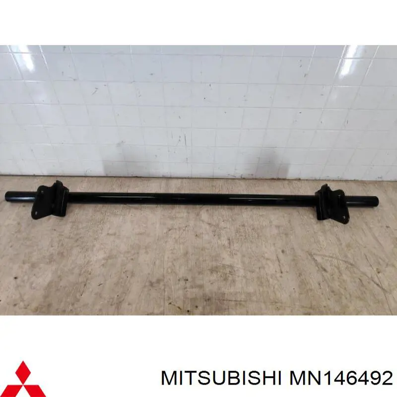 MN146492 Mitsubishi Proteção do pára-choque traseiro