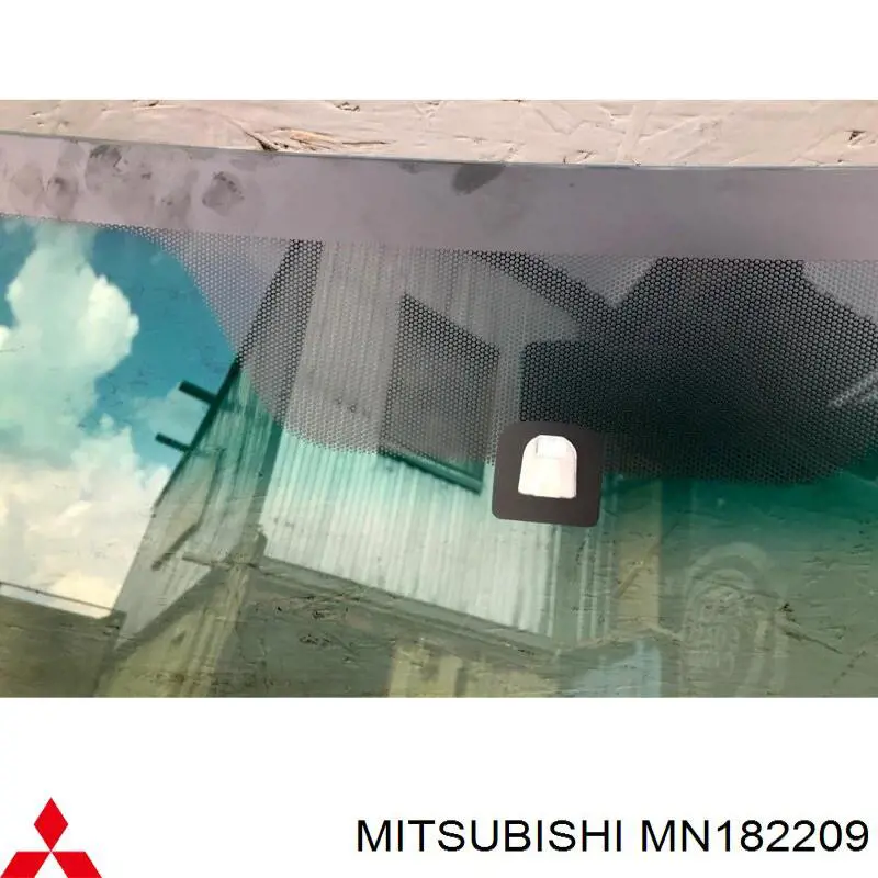 Compre MN182209 Mitsubishi Pára-brisas