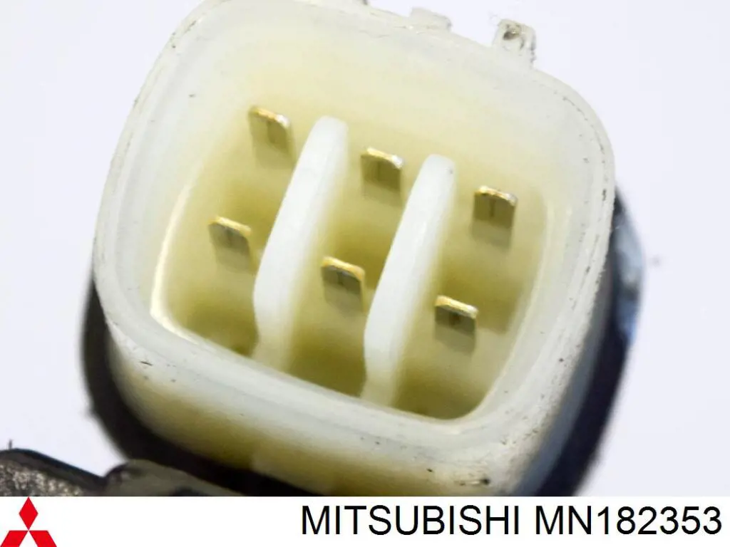 MN182353 Mitsubishi Motor de acionamento de vidro da porta dianteira esquerda