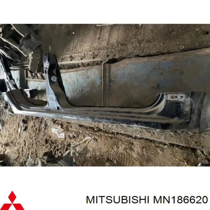 Acesso externo direito para Mitsubishi Lancer IX CSA